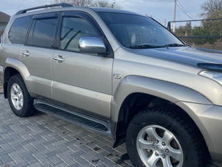 Toyota Land Cruiser Prado foto 3