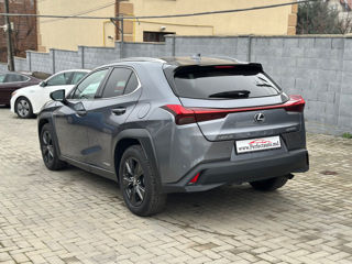 Lexus UX foto 4