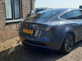 Tesla Model 3 foto 17