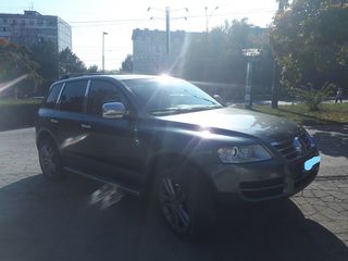 Volkswagen Touareg foto 1