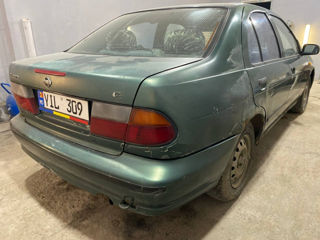 Nissan Almera foto 2