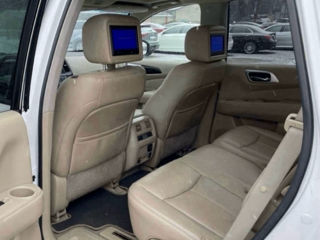 Nissan Pathfinder foto 6