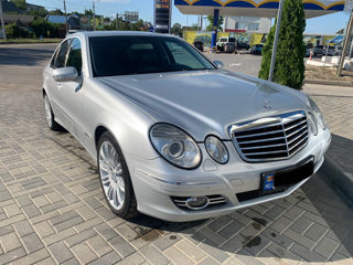 Mercedes E-Class foto 2