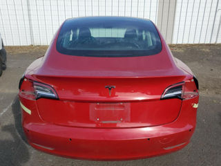 Tesla Model 3 foto 6