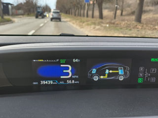 Toyota Prius фото 4
