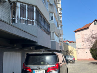 Apartament cu 4 camere, 140 m², Centru, Chișinău foto 8
