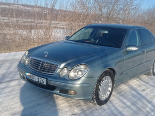 Mercedes E Class foto 1