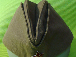 Кепи военного образца, Пилотка , Сумка для противогаза ( СССР). foto 5