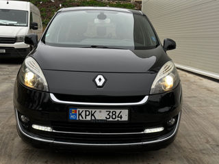 Renault Grand Scenic foto 2