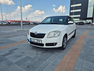 Skoda Fabia foto 2