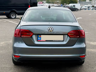 Volkswagen Jetta foto 7