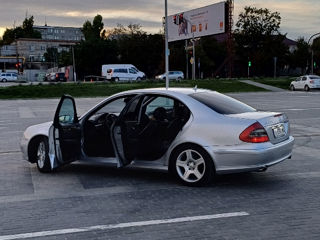 Mercedes E-Class foto 6