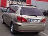 Toyota Avensis Verso foto 8