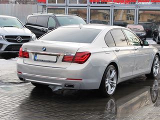 BMW 7 Series foto 3