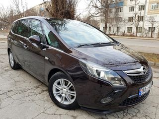 Opel Zafira foto 1