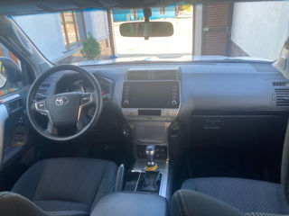 Toyota Land Cruiser Prado foto 6