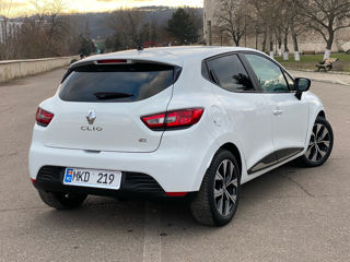 Renault Clio foto 3