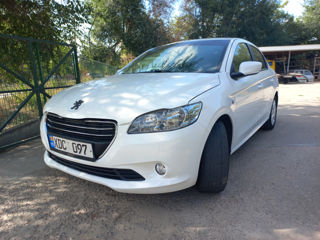 Peugeot 301 foto 2