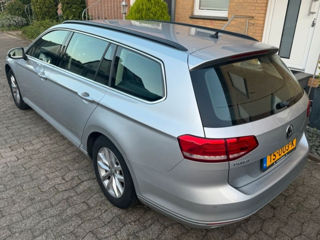 Volkswagen Passat foto 3