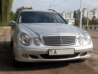 Mercedes E Class foto 2