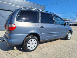 Ford Galaxy foto 4