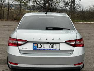 Skoda Superb foto 7