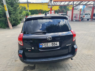 Toyota Rav 4 foto 6
