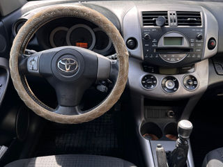 Toyota Rav 4 foto 7