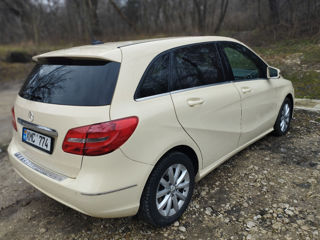 Mercedes B-Class foto 5