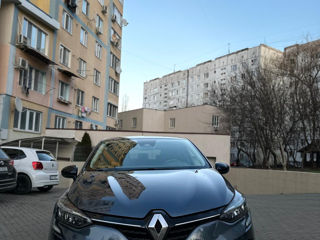 Renault Clio фото 0