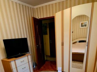 Apartament cu 3 camere, 80 m², Buiucani, Chișinău foto 5