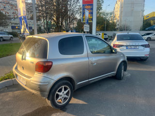 Toyota Yaris foto 2