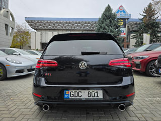 Volkswagen Golf foto 4