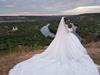 Свадебное Платье.     Возможен торг foto 4