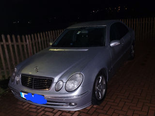 Mercedes E-Class foto 4