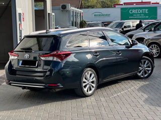 Toyota Auris foto 3