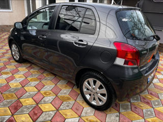 Toyota Yaris foto 4