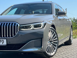 BMW 7 Series foto 3