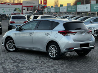 Toyota Auris foto 3