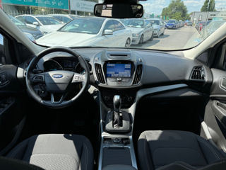 Ford Kuga foto 8