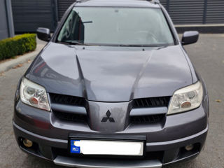 Mitsubishi Outlander foto 10