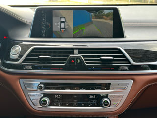 BMW 7 Series foto 7