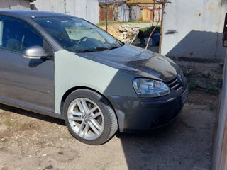 Volkswagen Golf foto 1