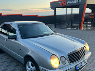 Mercedes E-Class foto 5