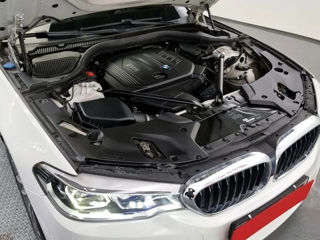 BMW 5 Series foto 6