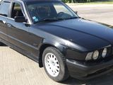 BMW 5 Series foto 1