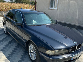 BMW 5 Series foto 7