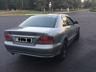 Mitsubishi Galant foto 4