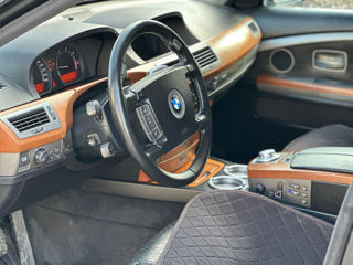 BMW 7 Series foto 8