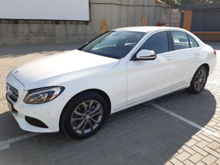 Mercedes C-Class foto 2